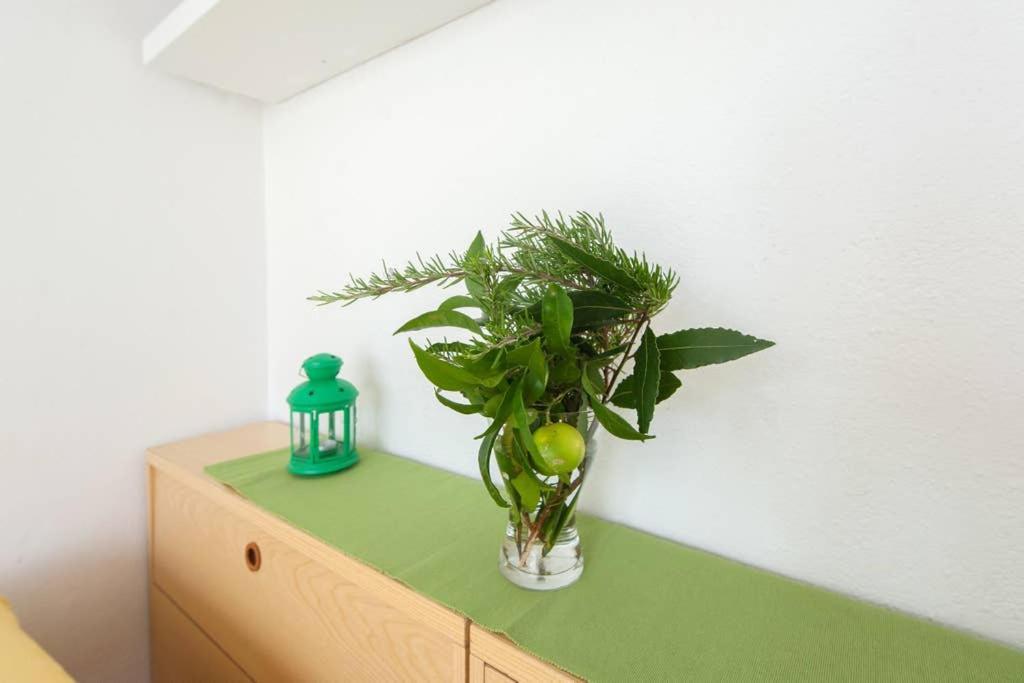 Cinque Terre Sea View Apartment เวอนาซซา ภายนอก รูปภาพ