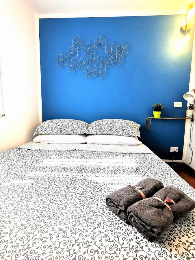 Cinque Terre Sea View Apartment เวอนาซซา ภายนอก รูปภาพ