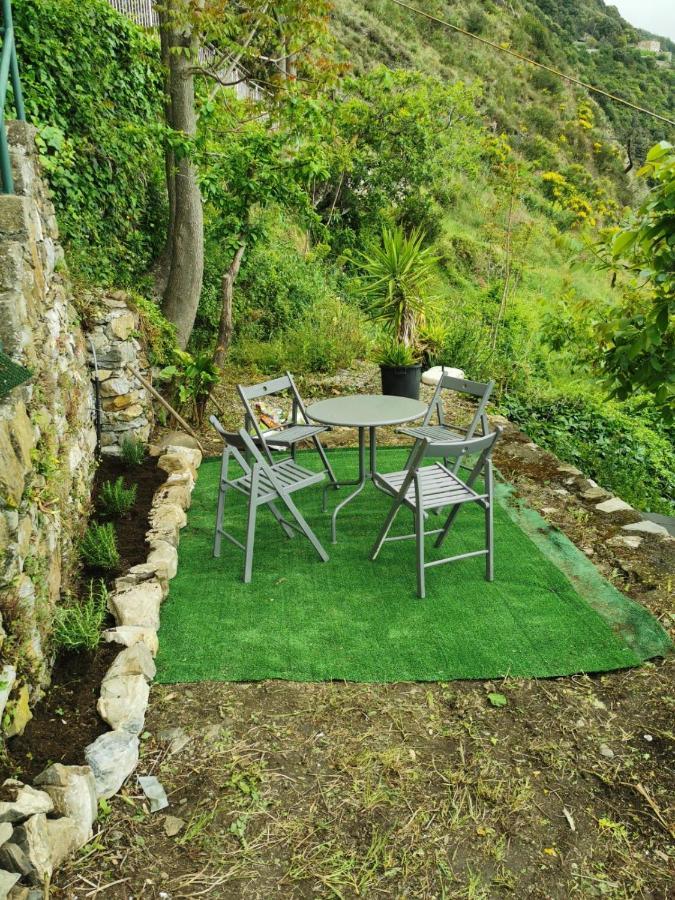 Cinque Terre Sea View Apartment เวอนาซซา ภายนอก รูปภาพ